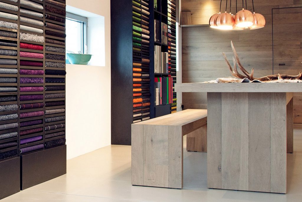 Maßgefertigte Möbel aus Parkettholz